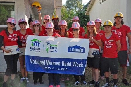 5/11/2013: Lowe\'s Women Build