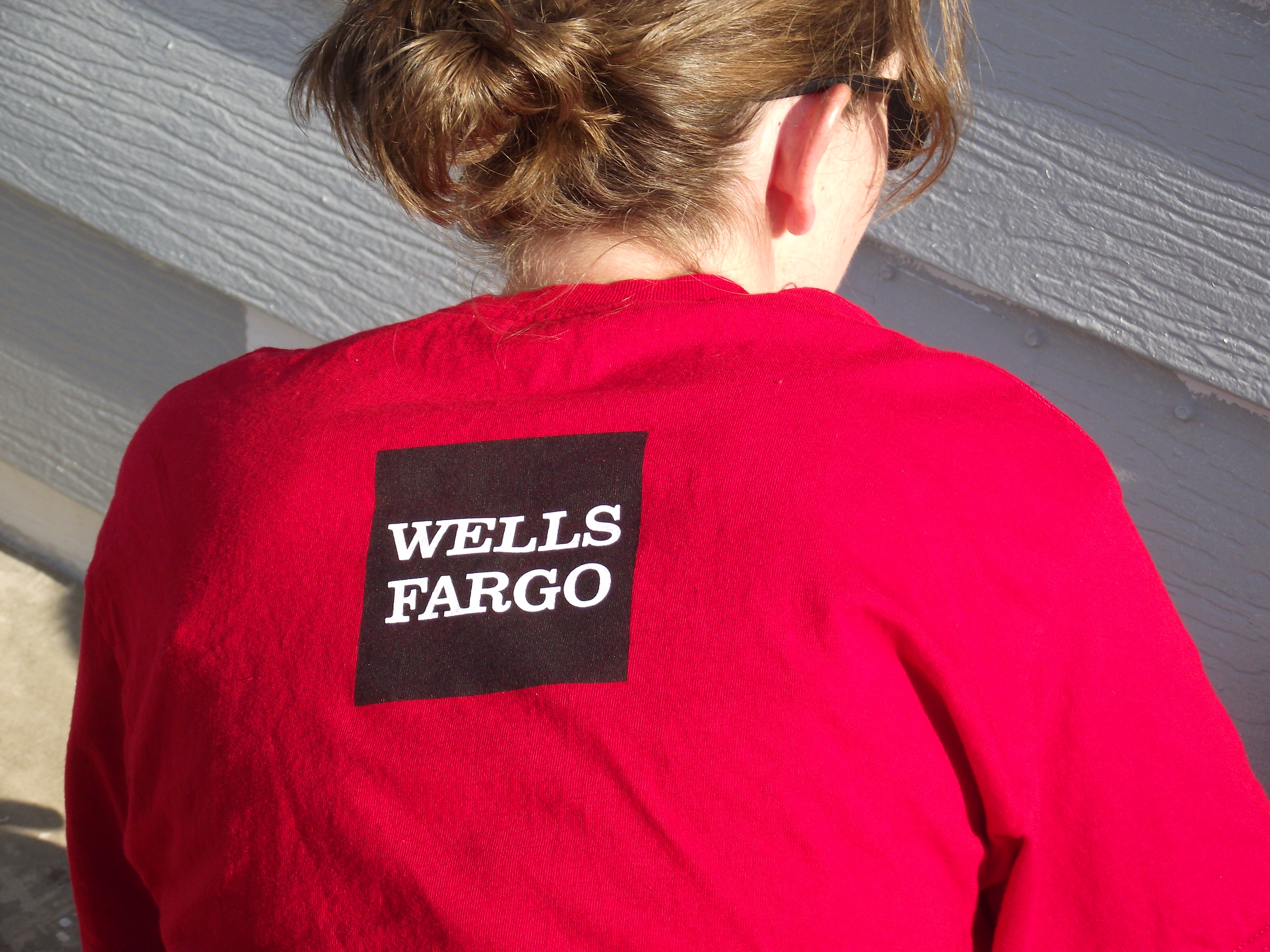 8/22/12: Wells Fargo Volunteer